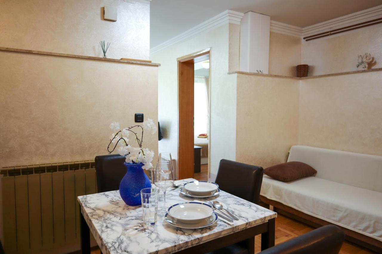 Apartments Okuka Split Exterior photo